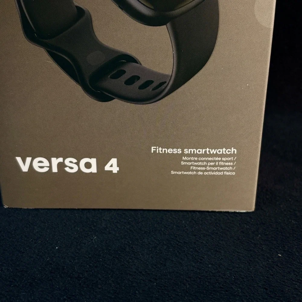 Fitbit Versa 4 Smartwatch Graphite Aluminum Case Black Infinity Band NIB